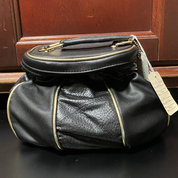 Michele Handbags - Elegant vintage Black gold trim Leather bucket Bag